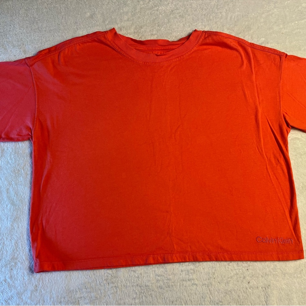 Calvin Klein Performance Athletic T Shirt Blood Orange Short Sleeve Womenโs S
